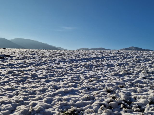 Wetterausblick für Tirol – Föhniger Wochenstart, winterlicher Übergang und Live-Berichte vom Wettergipfel
